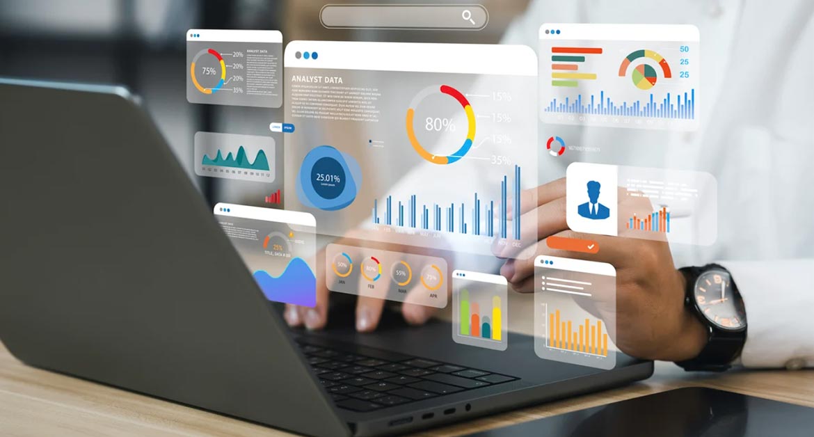 How CRM Dashboards Help Management Track Sales Performance